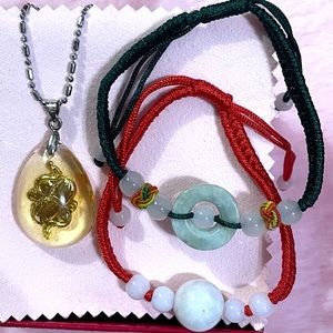 Gorgeous 24K Gold Foil Zodiac Lucky Peanut Charm Pendant Necklace Jade Bracelet